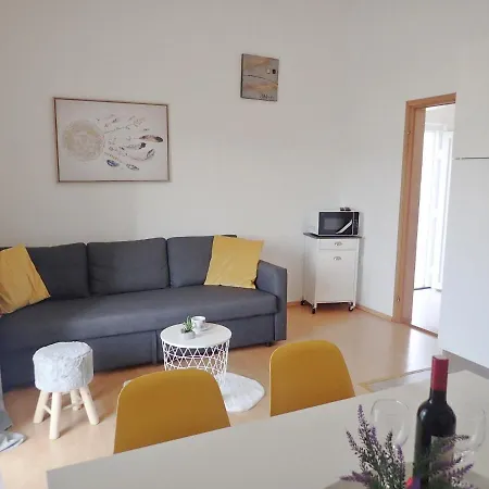 Apartment Lika Seline