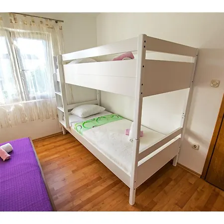 Lika Apartman *