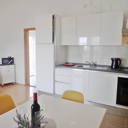 Lika Apartment Seline