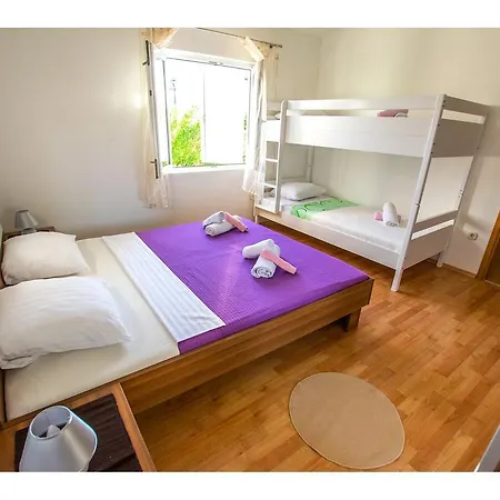 Apartment Lika Seline