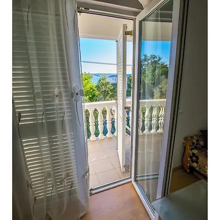 Apartment Lika